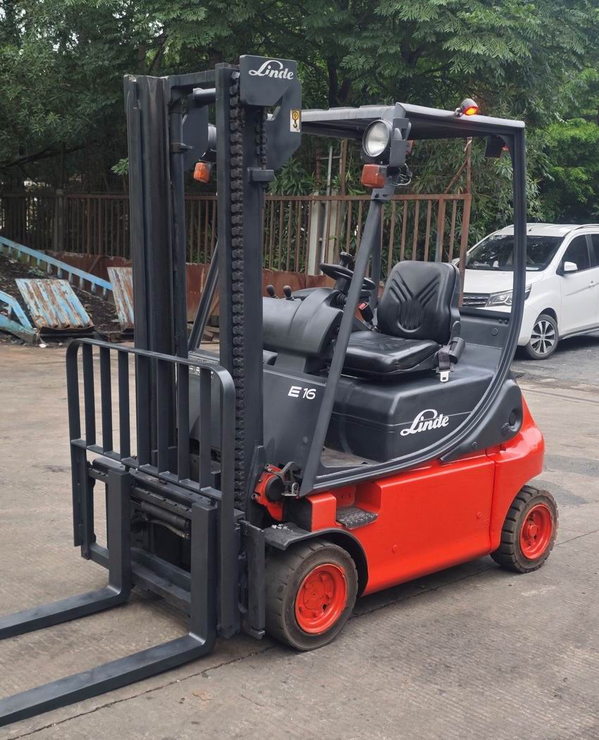 林德电动叉车
